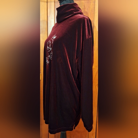 🍯THE DISNEY CATALOG velour turtleneck tunic. Size XL - Picture 3 of 7